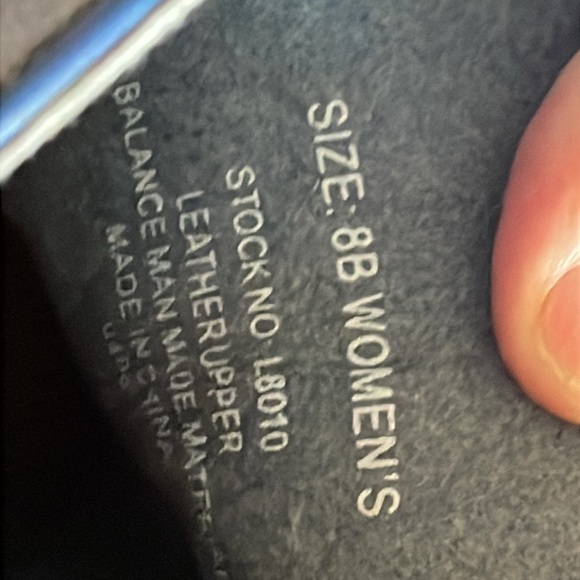 Justin Women's Blue Round Toe Cowgirl Boots. Good Condition. Size 8B. - Picture 16 of 16